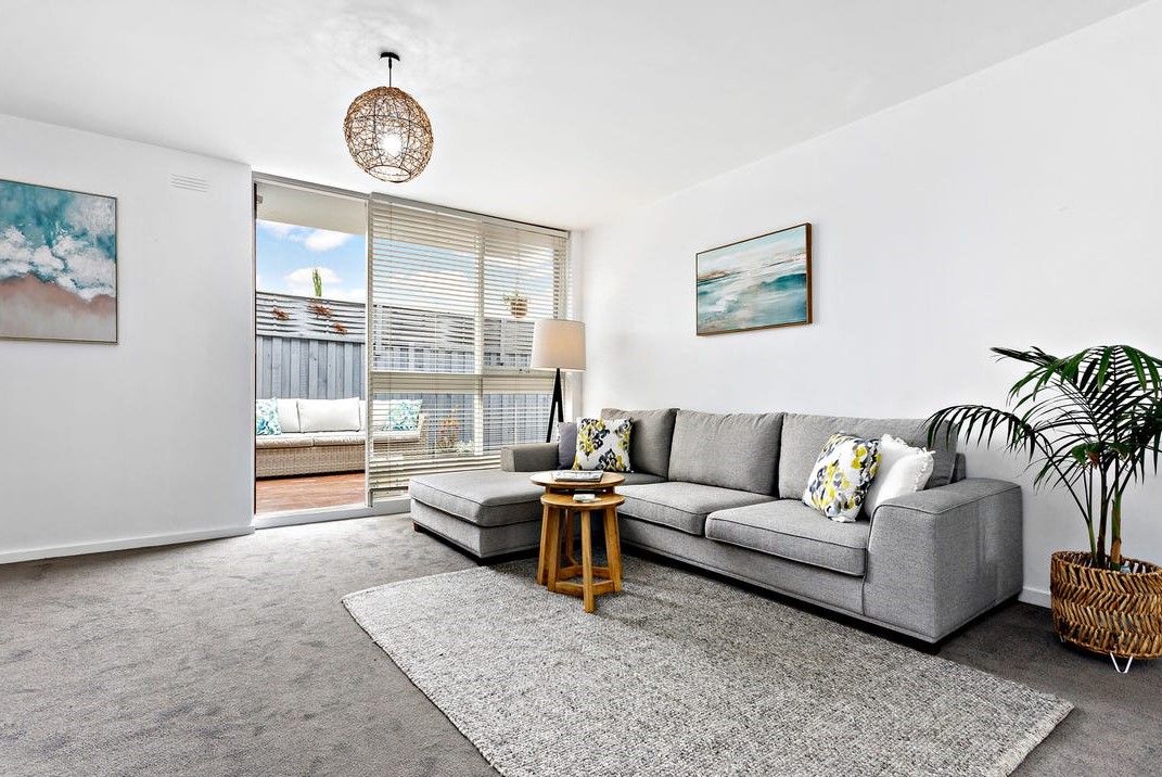 2 bedrooms Apartment / Unit / Flat in 1/1-3 Ranleigh Court MOORABBIN VIC, 3189