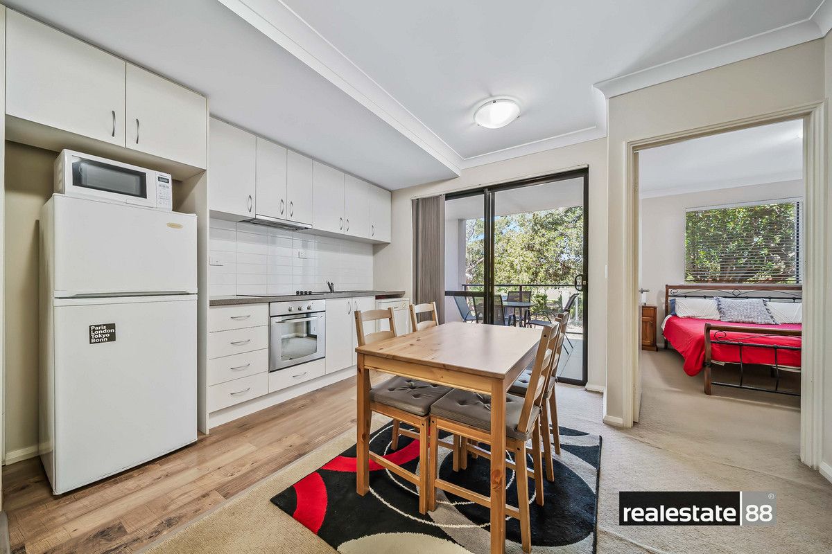 2/121 Hill Street, East Perth WA 6004, Image 2