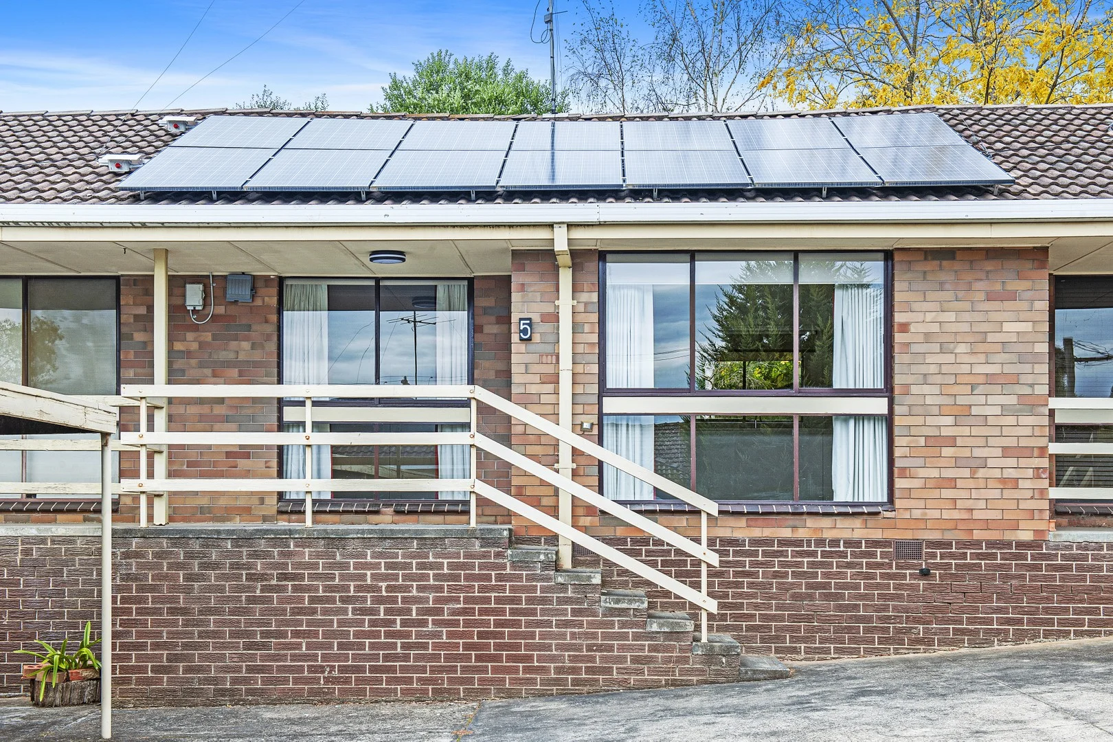 5/2 The Gums, Mount Clear VIC 3350