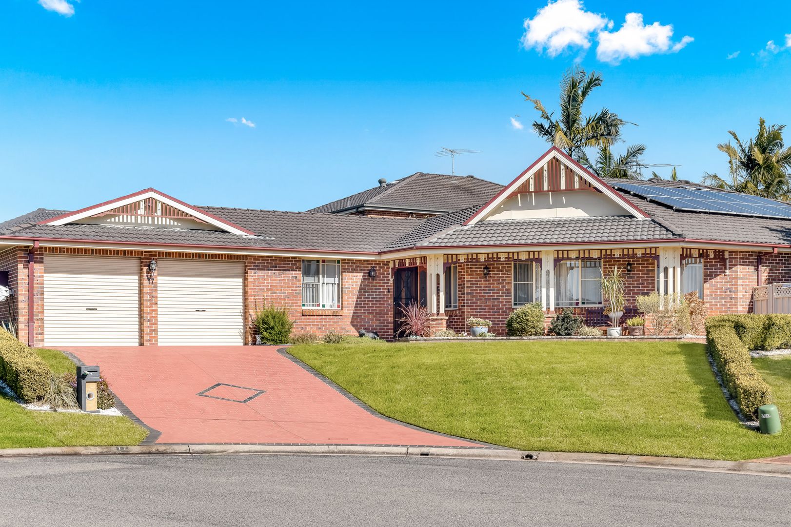 17 Christmas Place, Green Valley NSW 2168