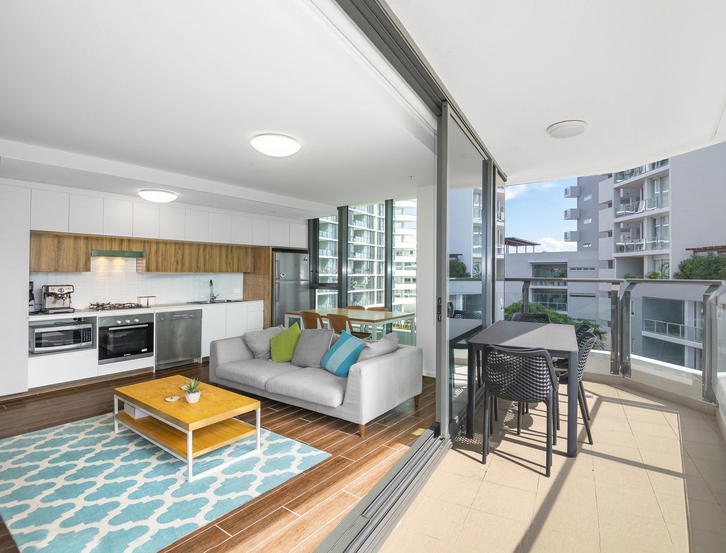 408/37B Harbour Road, Hamilton QLD 4007, Image 2