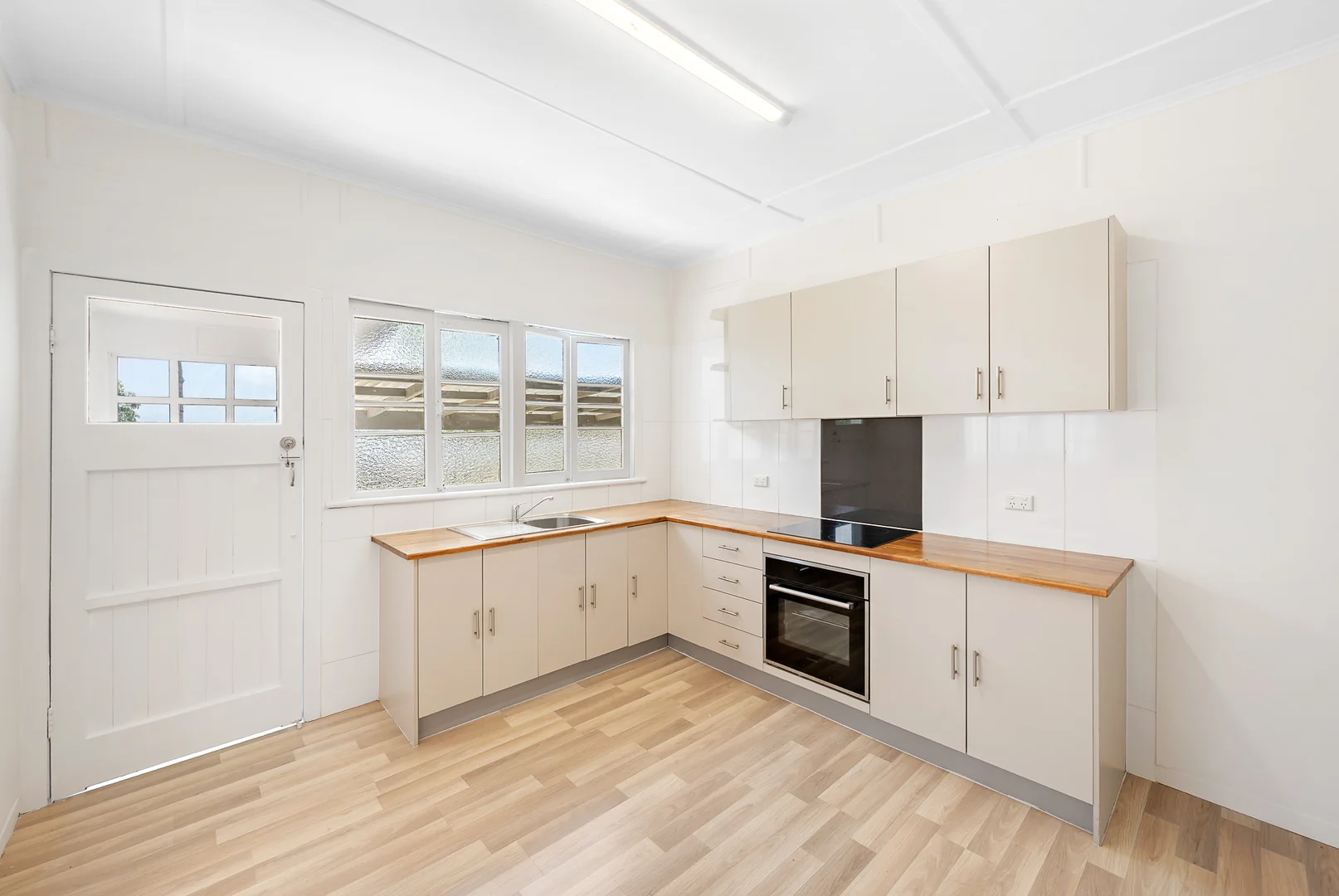 Additional image 5 of 234 Auckland Street, South Gladstone QLD 4680