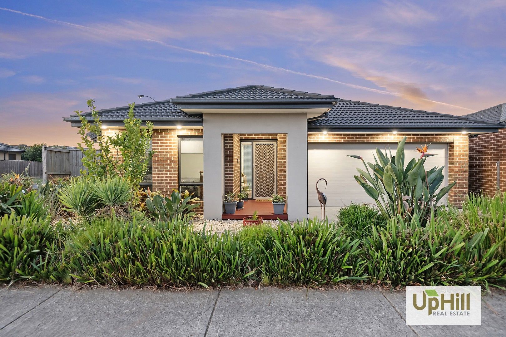 27 Parkgate Drive, Clyde North VIC 3978, Image 0
