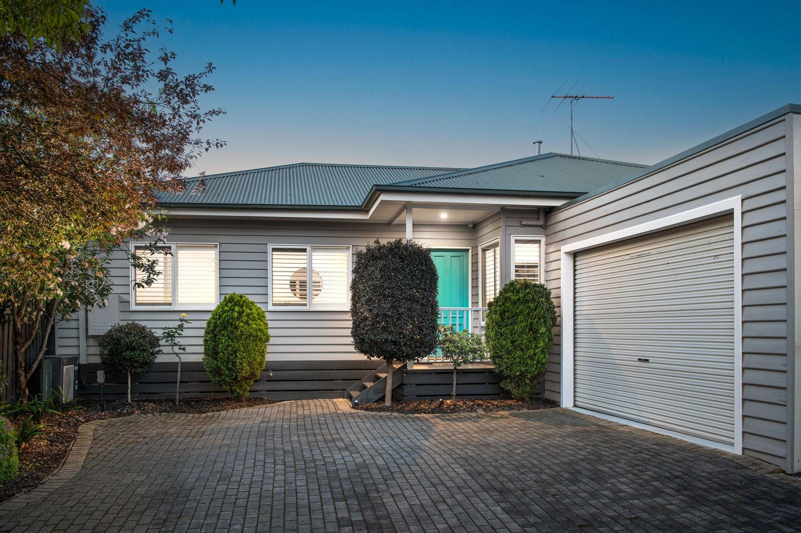 3 bedrooms Townhouse in 2/13 Esdale Street BLACKBURN VIC, 3130