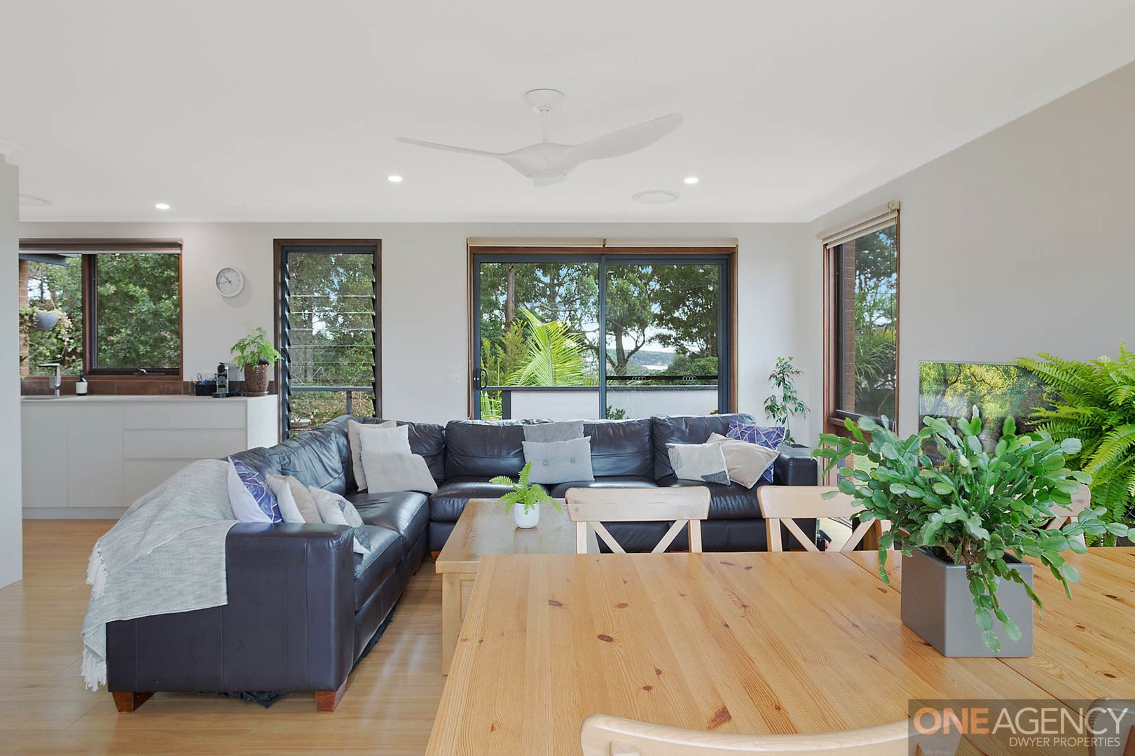 71 Surf Circle, Tura Beach NSW 2548, Image 2