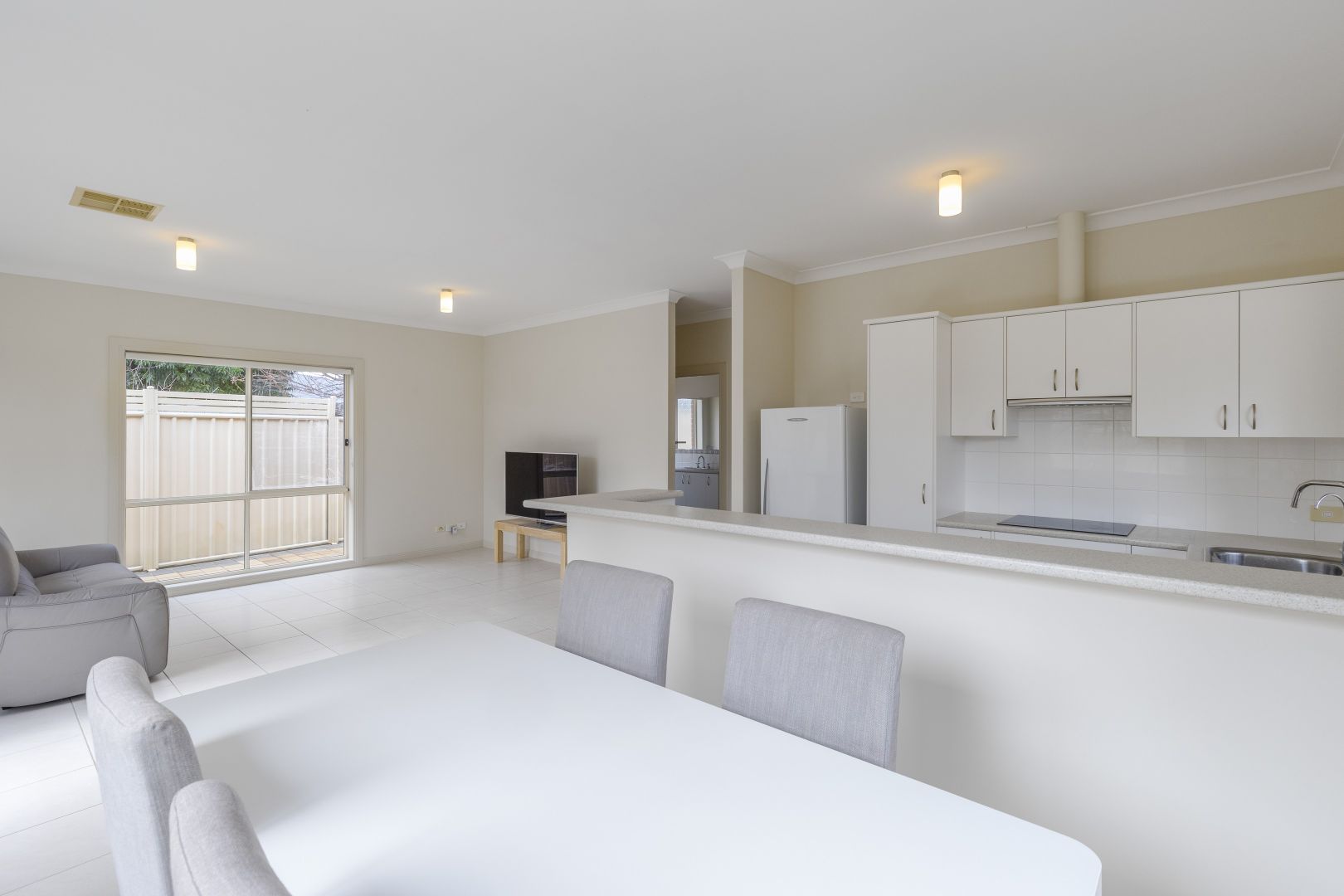 3/12 Gordon Avenue, Clearview SA 5085, Image 2