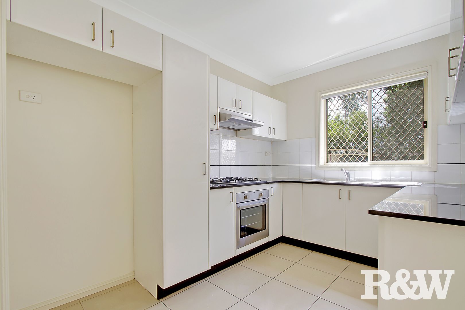 2/1 Victoria Road, Rooty Hill NSW 2766, Image 2