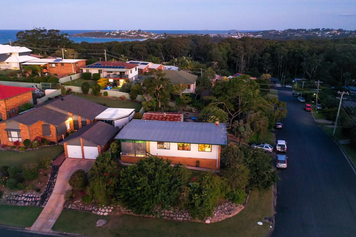 12 Schofield Drive, Safety Beach NSW 2456