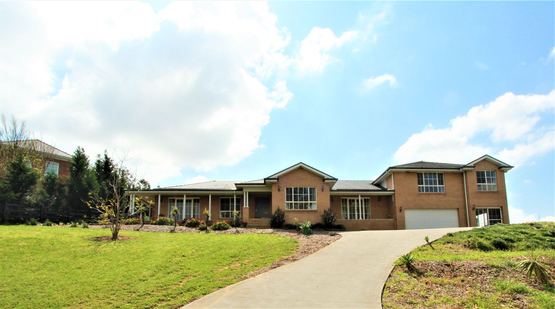 6 Yewens Circuit, Grasmere Property History & Address Research Domain