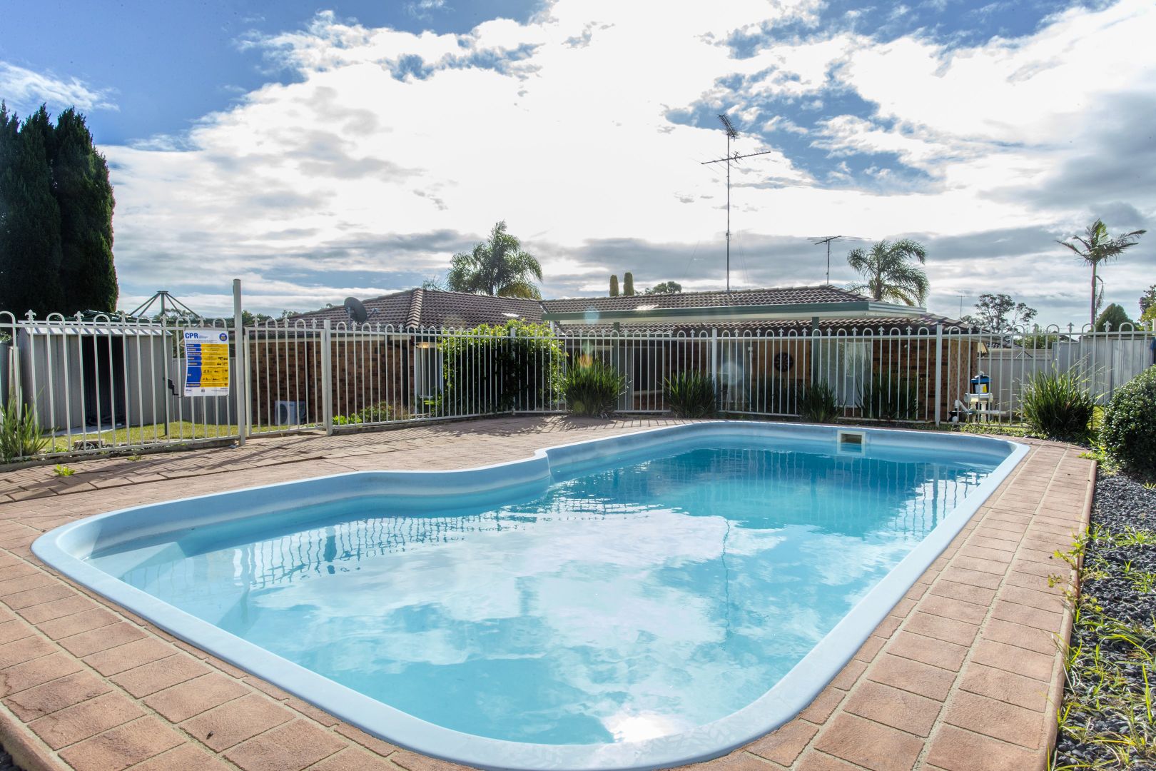 4 Thoar Place, Claremont Meadows Property History & Address Research