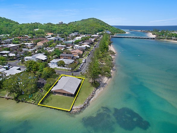 2 Elanora Drive, Burleigh Heads QLD 4220