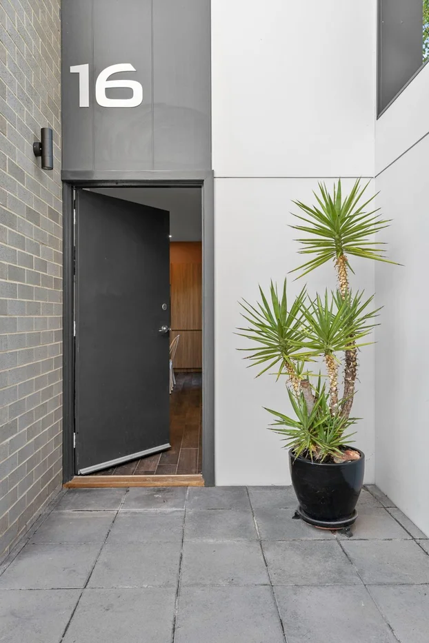 Additional image 24 of 16/2 Berrigan Crescent, O'Connor ACT 2602