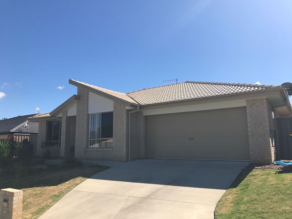 4 bedrooms House in 19 Stingray Creek Road MOONEE BEACH NSW, 2450