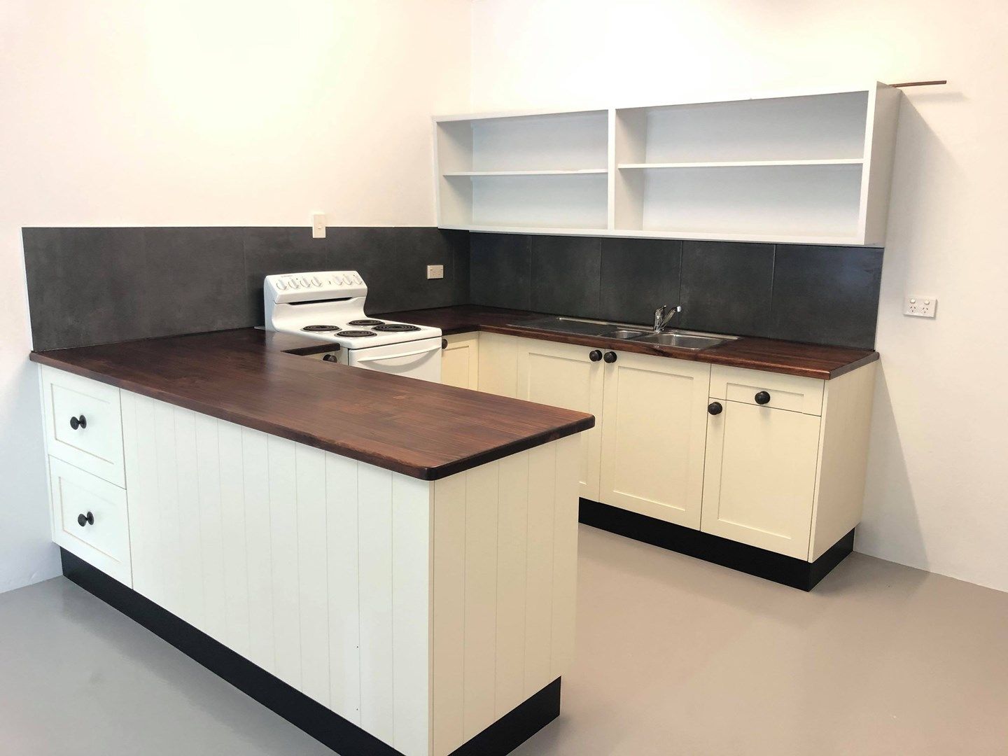 2 bedrooms Apartment / Unit / Flat in 2/18 Wattle Street MOSSMAN QLD, 4873