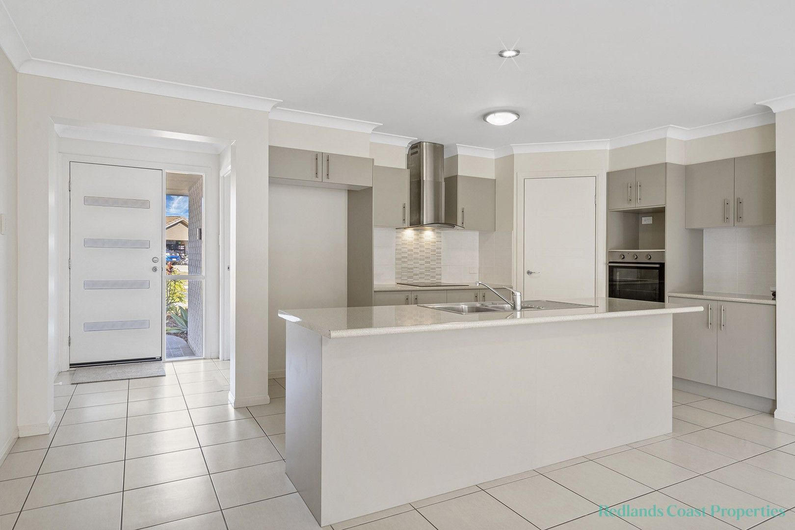 37 Butternut Circuit, Thornlands QLD 4164, Image 0