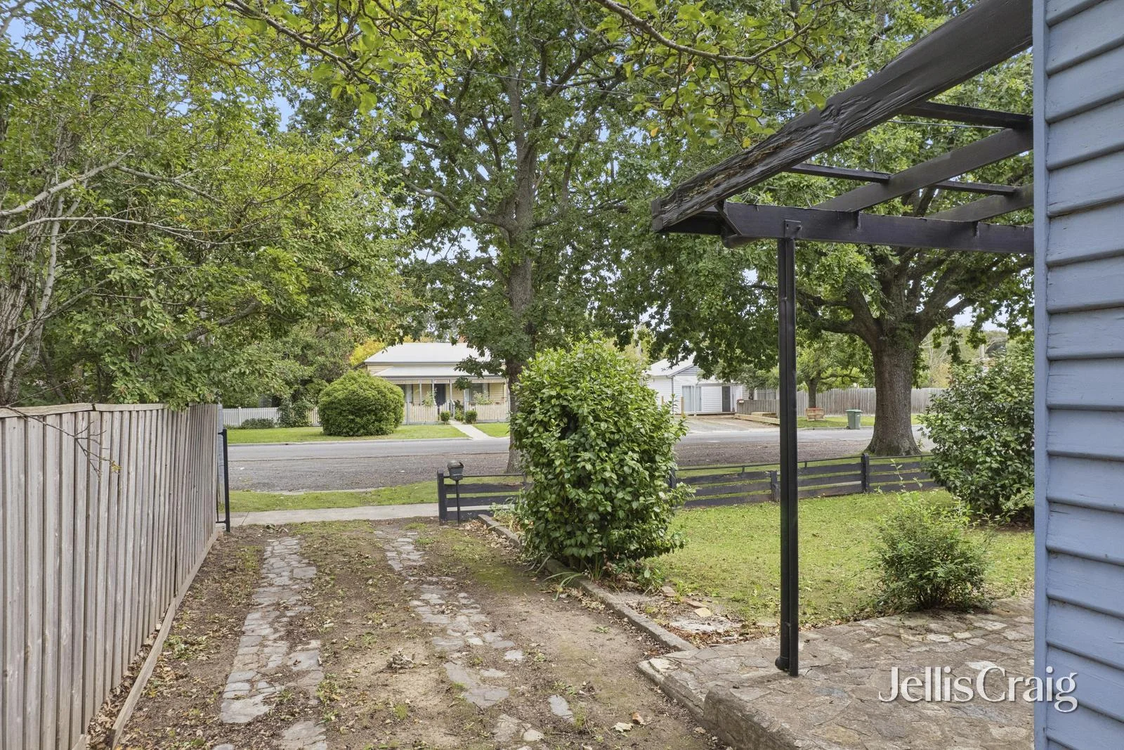Additional image 3 of 12 Collier Street, Woodend VIC 3442