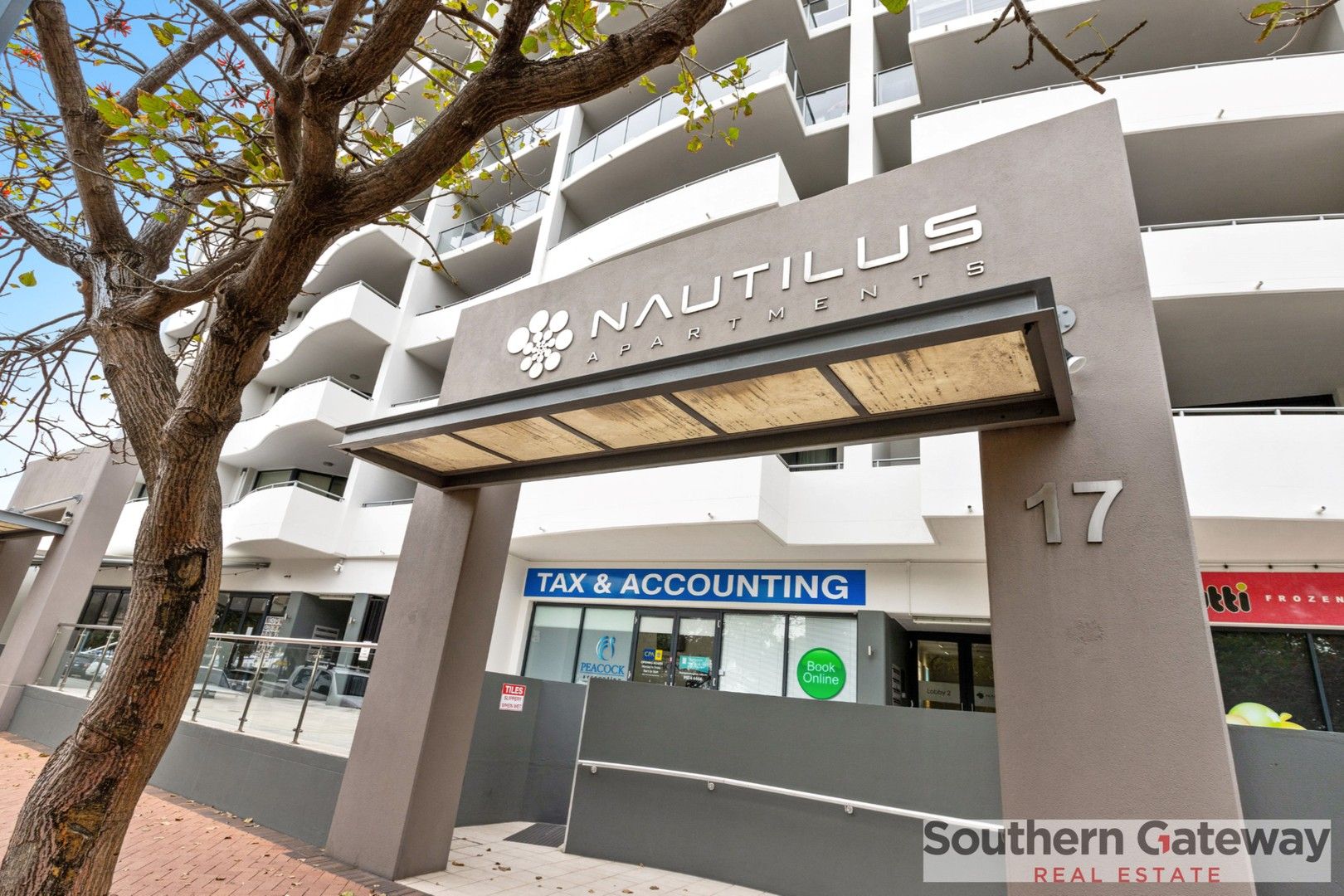 3 bedrooms Apartment / Unit / Flat in 20/17 rockingham beach road ROCKINGHAM WA, 6168