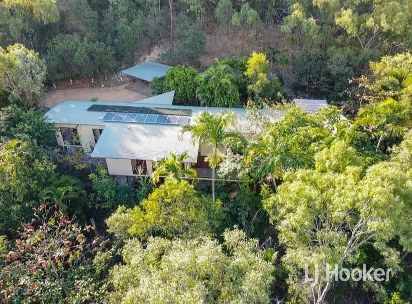 204 Mount Low Parkway, Bushland Beach QLD 4818, Image 1