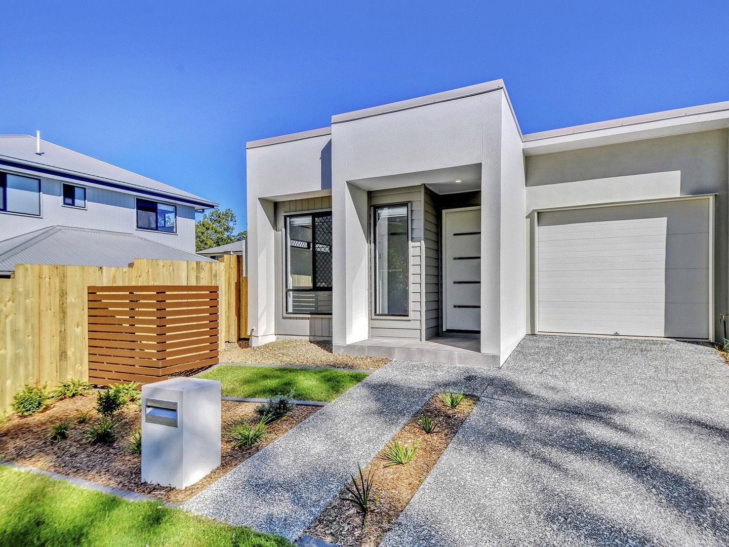 3 bedrooms House in 12 Snowdrop Street JOYNER QLD, 4500