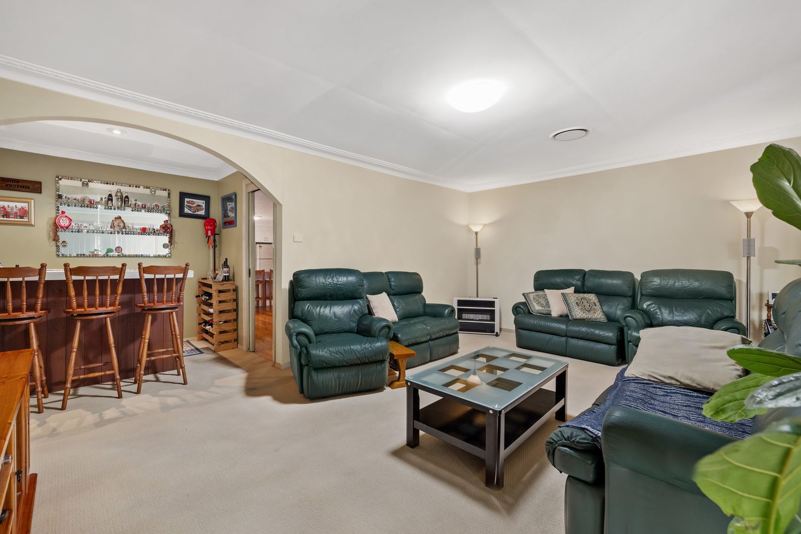 1 Daru Place, Glenfield NSW 2167, Image 2