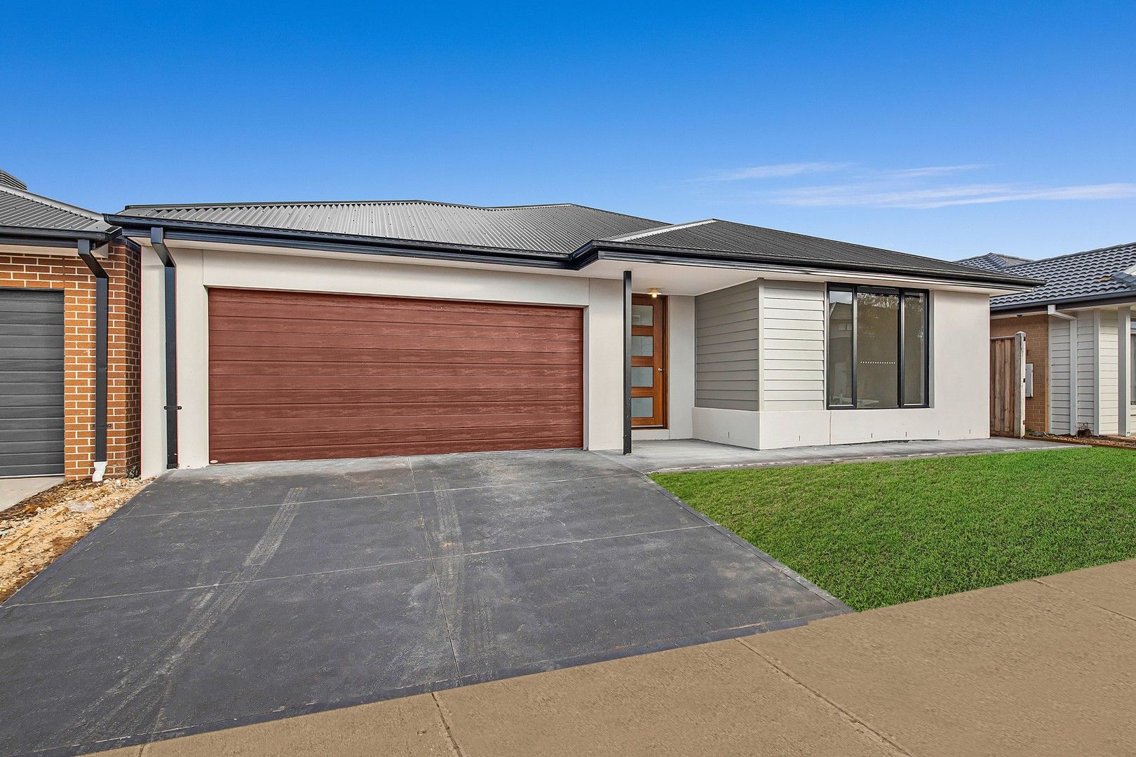 4 bedrooms House in 90 Shelterbelt Avenue WEIR VIEWS VIC, 3338