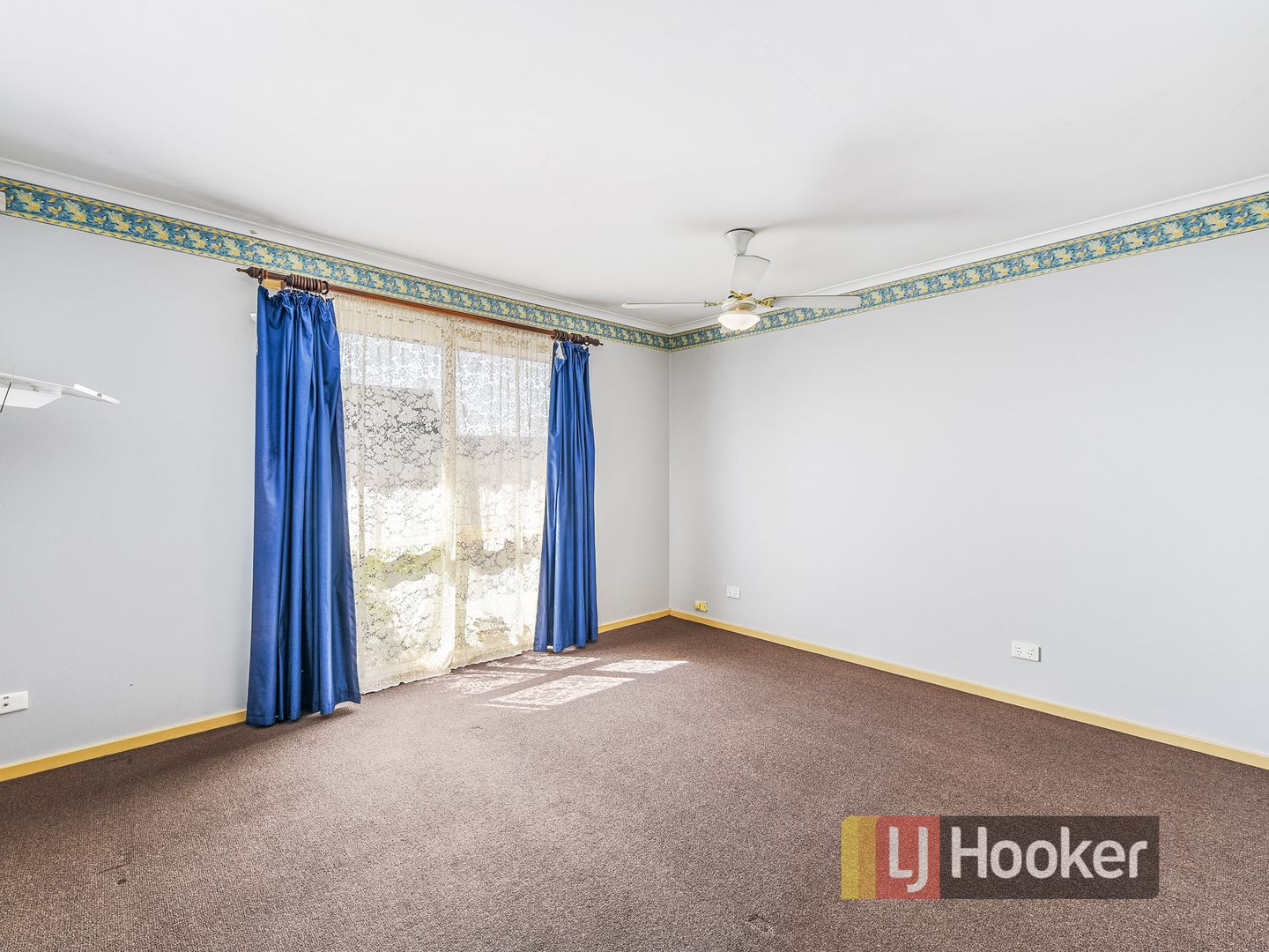 18 Peppercorn court, Cranbourne North VIC 3977, Image 2