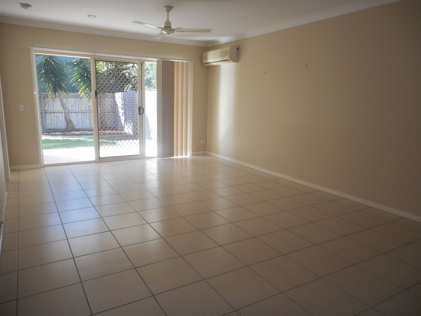 8/37-39 Solar St, Beenleigh QLD 4207, Image 1