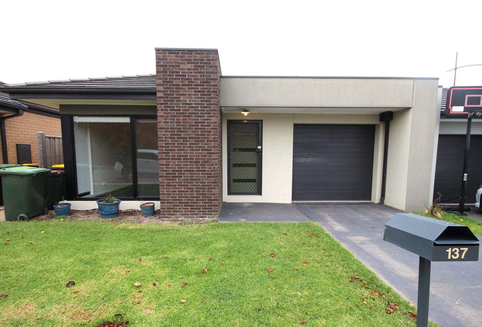 3 bedrooms House in 137 Wurrook Circuit NORTH GEELONG VIC, 3215