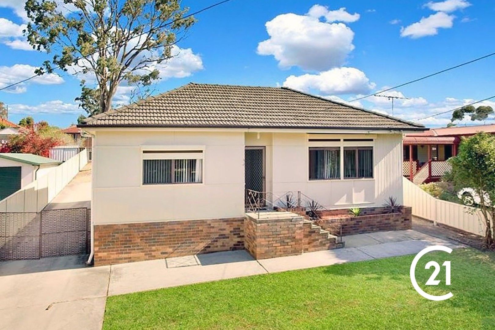 3 bedrooms House in 54 Endeavour Street SEVEN HILLS NSW, 2147