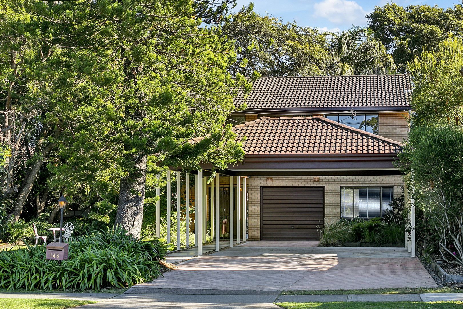 6 bedrooms House in 145 Norfolk Road NORTH EPPING NSW, 2121