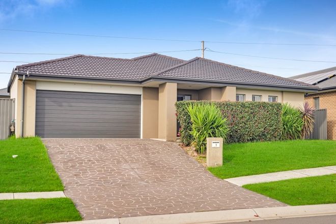 Picture of 7 Dullea Close, GREGORY HILLS NSW 2557