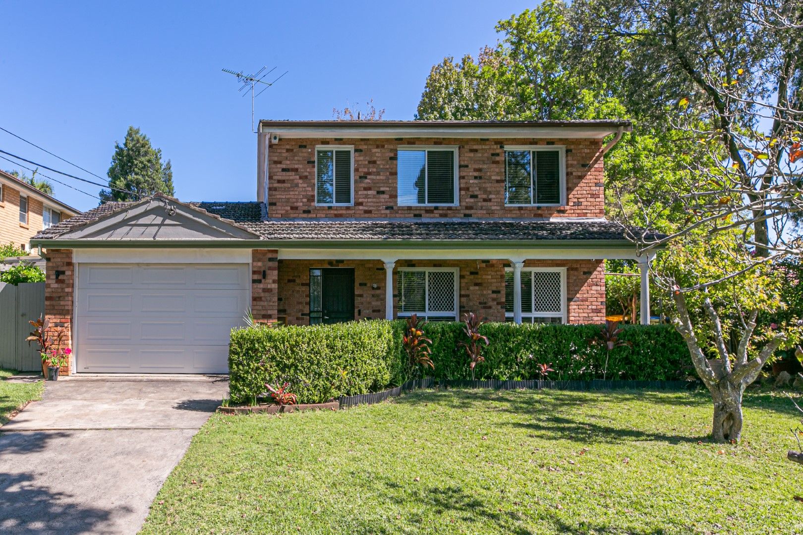 5 bedrooms House in 196 Bannockburn Road TURRAMURRA NSW, 2074