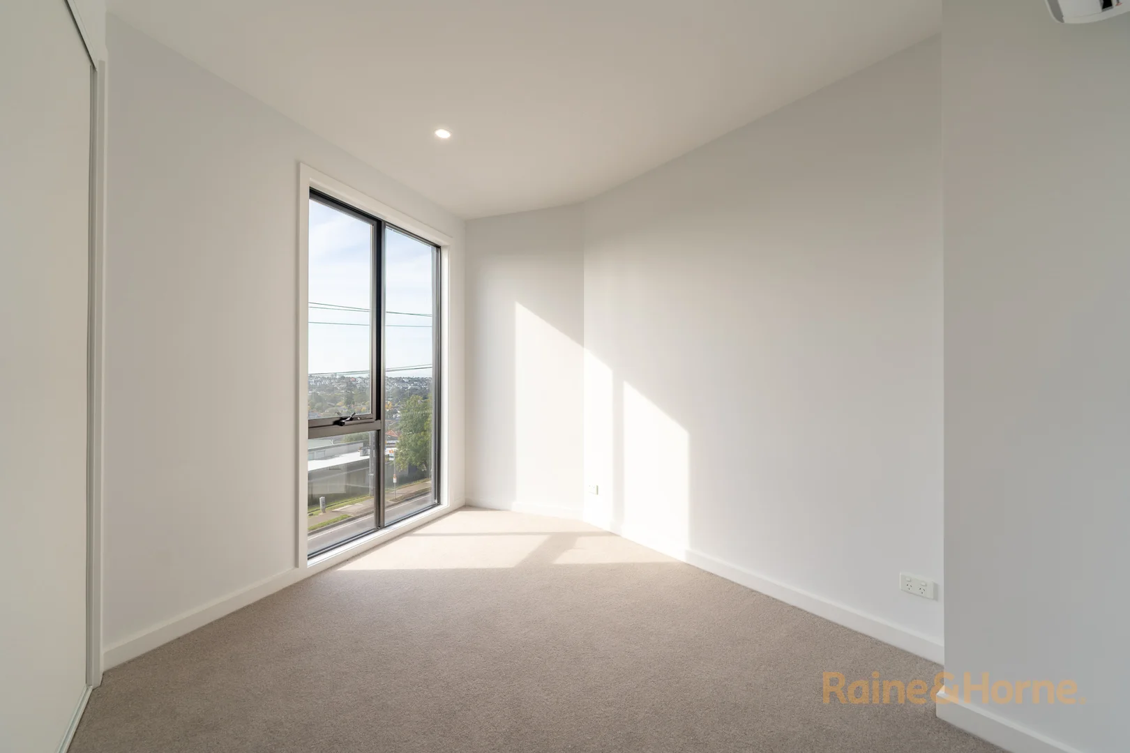 Additional image 11 of 1/110 Lebanon Street, Strathmore VIC 3041