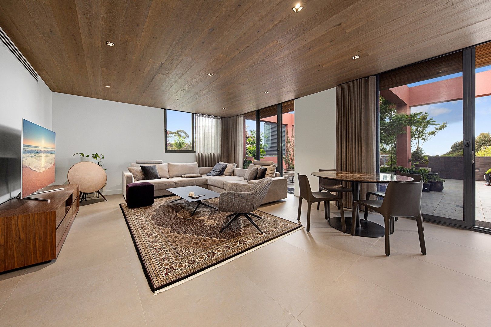 3 bedrooms Apartment / Unit / Flat in  SUTHERLAND NSW, 2232