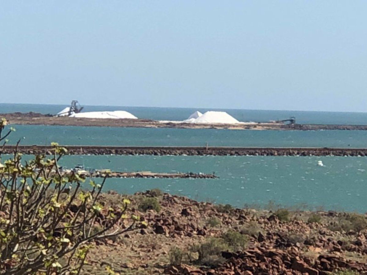 2 bedrooms Apartment / Unit / Flat in 10/105 Hill Road DAMPIER WA, 6713