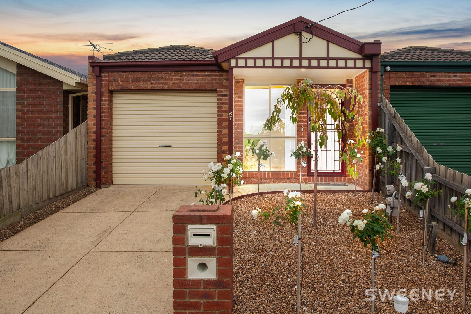 2 bedrooms House in 67 Henry Drive ALTONA MEADOWS VIC, 3028
