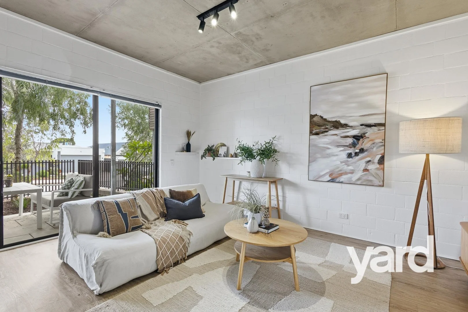 2/15 Cummins Street, Willagee WA 6156