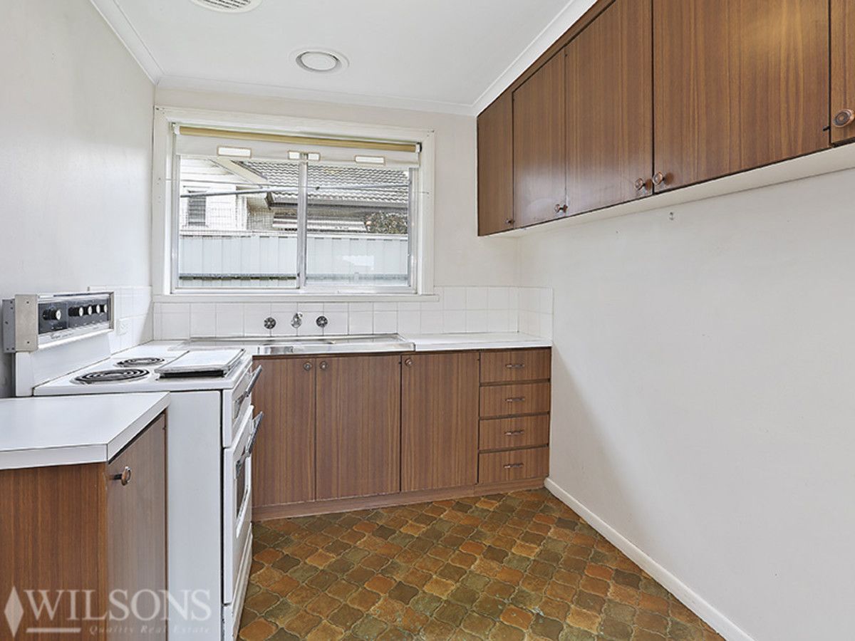 2/11 Bakewell Street, Herne Hill VIC 3218, Image 1