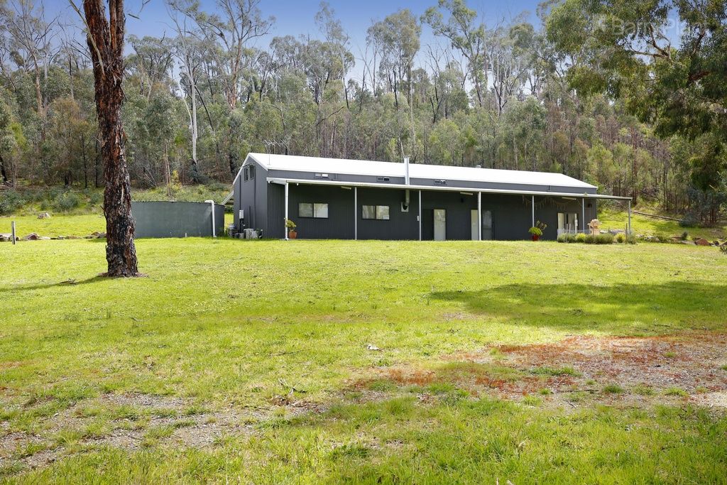 411 Steels Creek Road, Steels Creek VIC 3775, Image 2