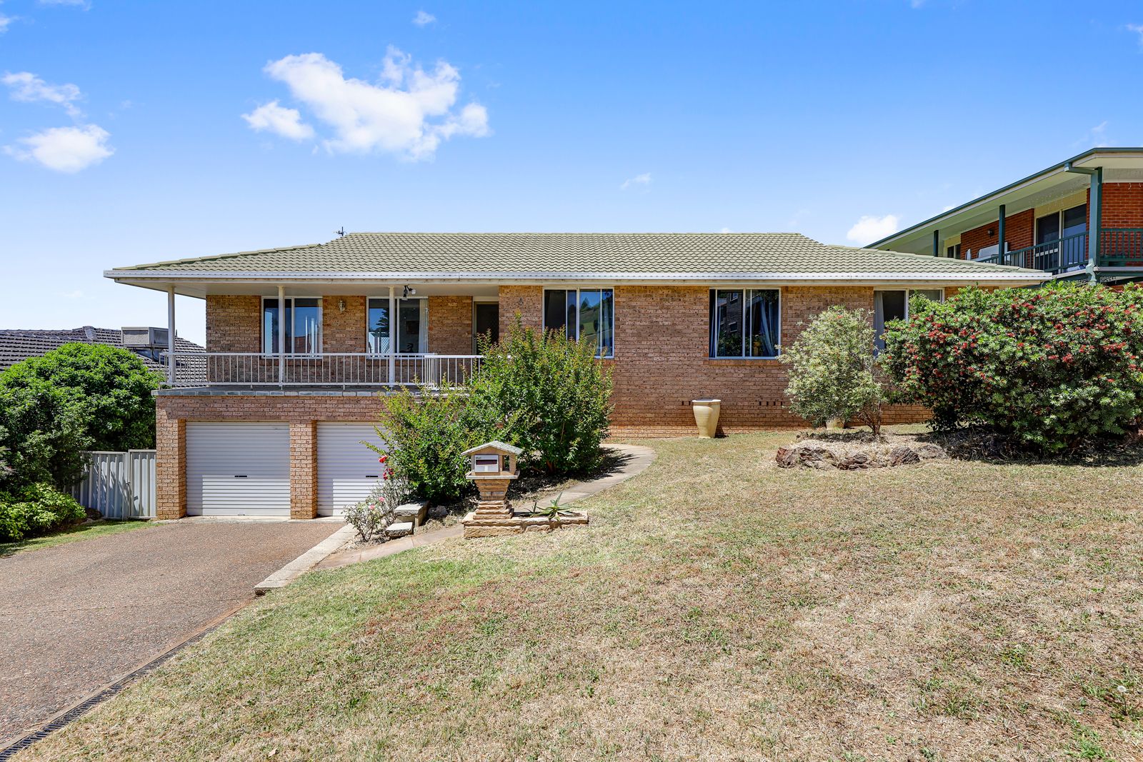 4 bedrooms House in 8 Bradley Place TAMWORTH NSW, 2340