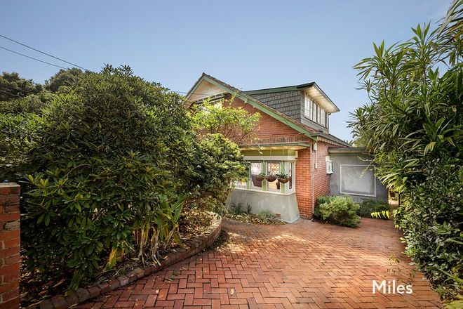 Picture of 8 Thoresby Grove, IVANHOE VIC 3079
