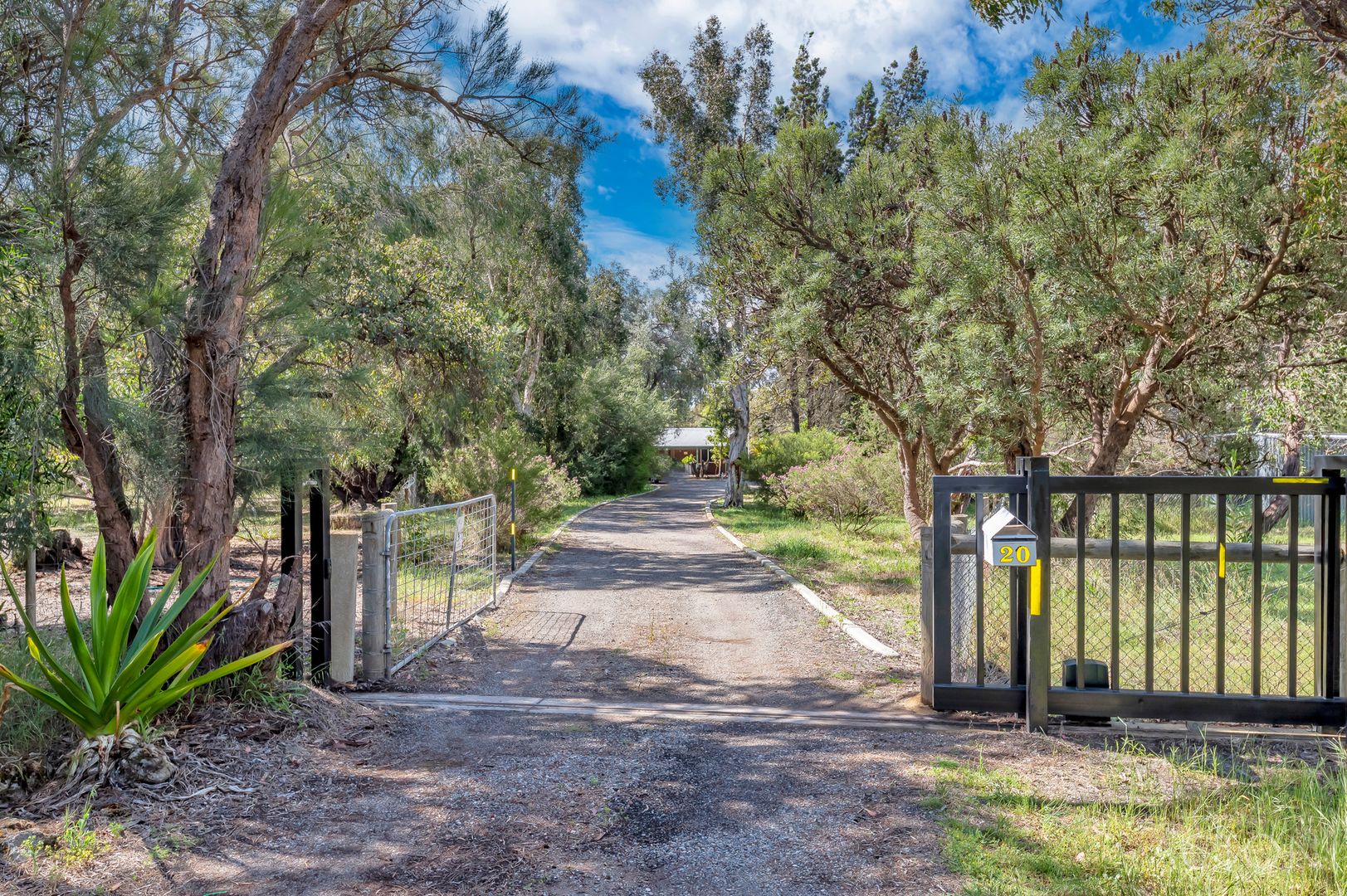 20 Noorumba Road, Barragup WA 6209, Image 2