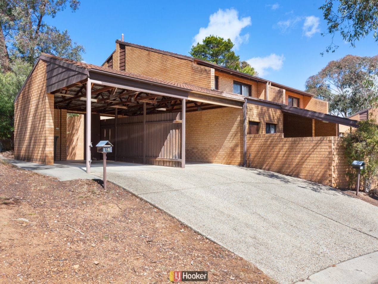 16 Thurlow Place, Belconnen ACT 2617, Image 0