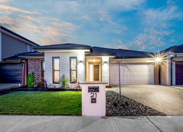 21 Castillo Avenue, Clyde North VIC 3978