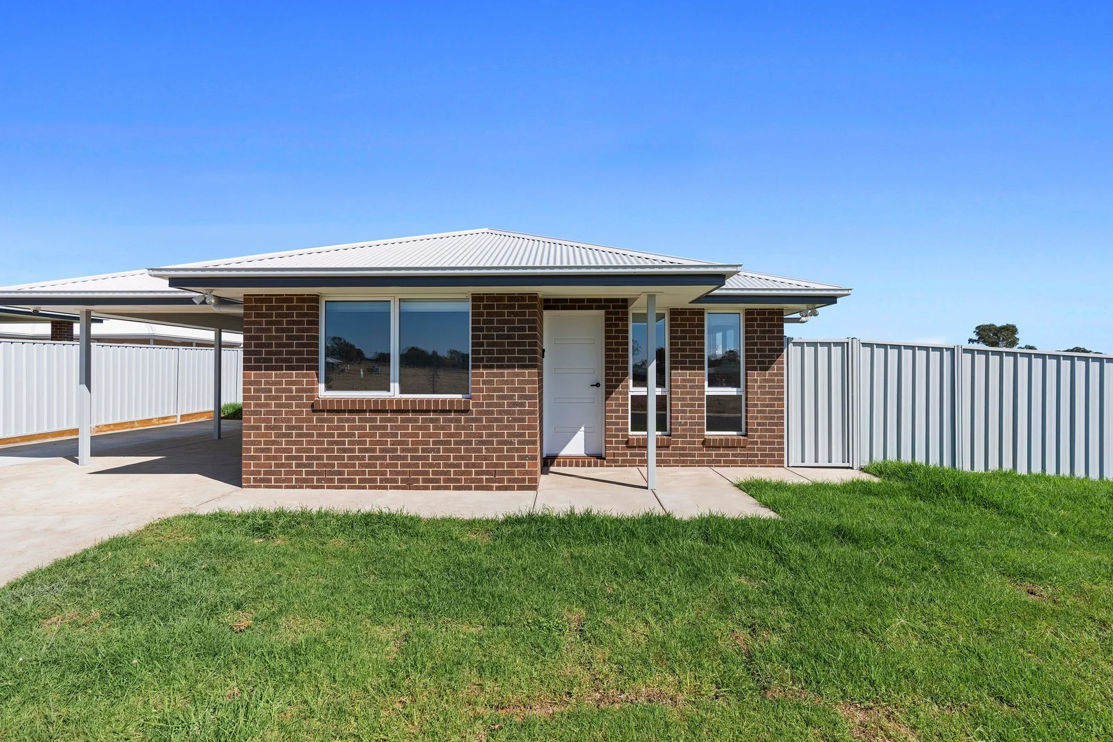 1 Hawkins St, Temora NSW 2666