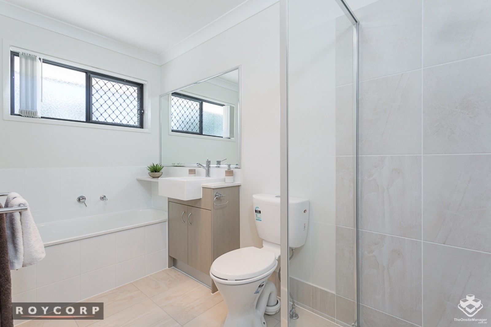 3 bedrooms Townhouse in ID:21147381/23 Earl Street DINMORE QLD, 4303