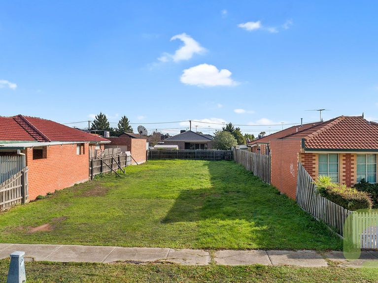 30 Southwick Boulevard, Altona Meadows VIC 3028, Image 2