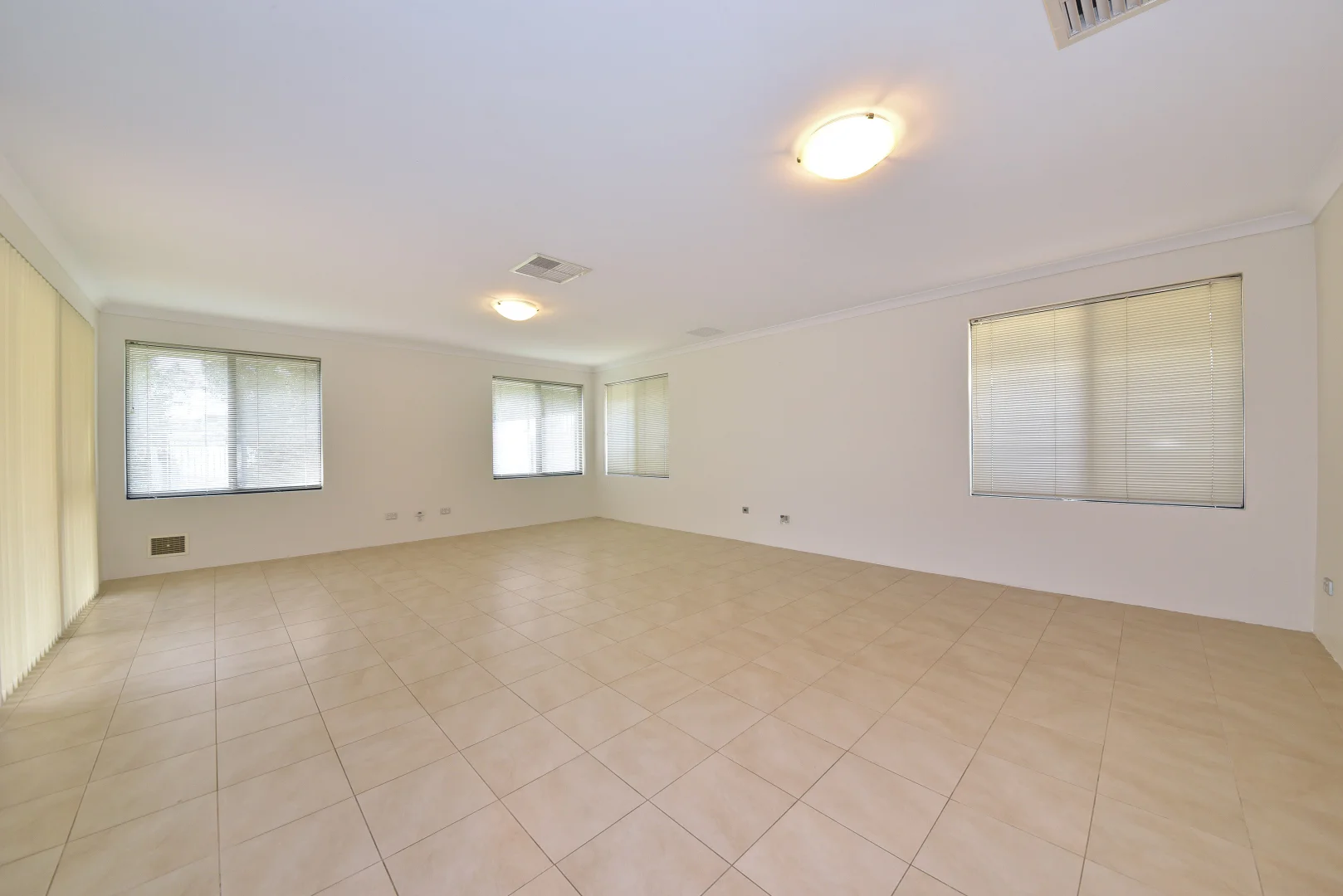 Additional image 12 of 11 Tuxedo Link, Clarkson WA 6030