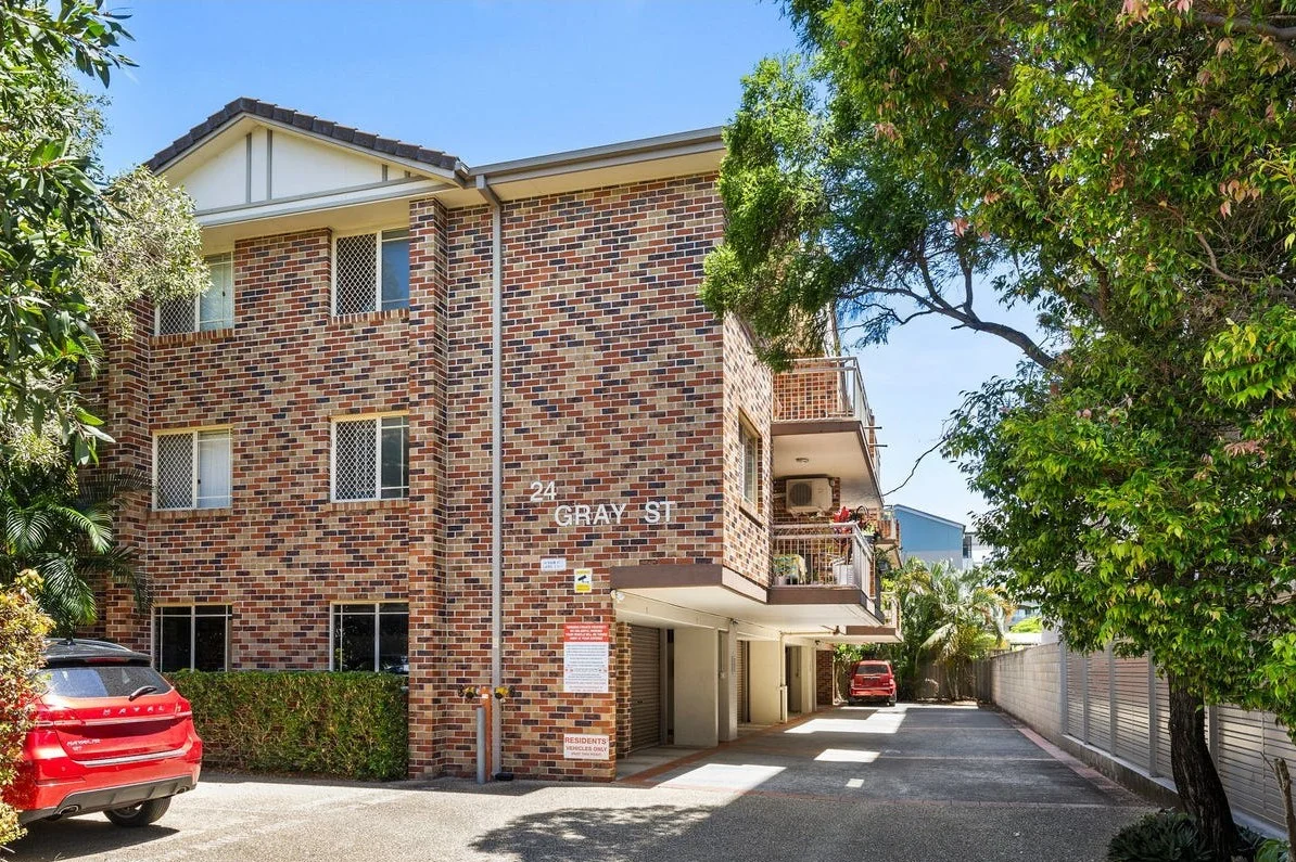 2/22-24 Gray Street, Southport QLD 4215