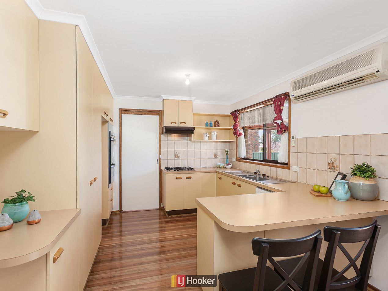 4 Lidgett Place, Florey ACT 2615, Image 2